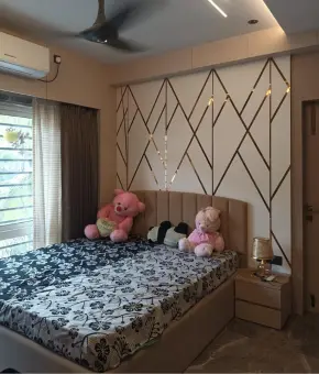 Bedroom interior design for apartments in Delhi NCR by Milan Interiors